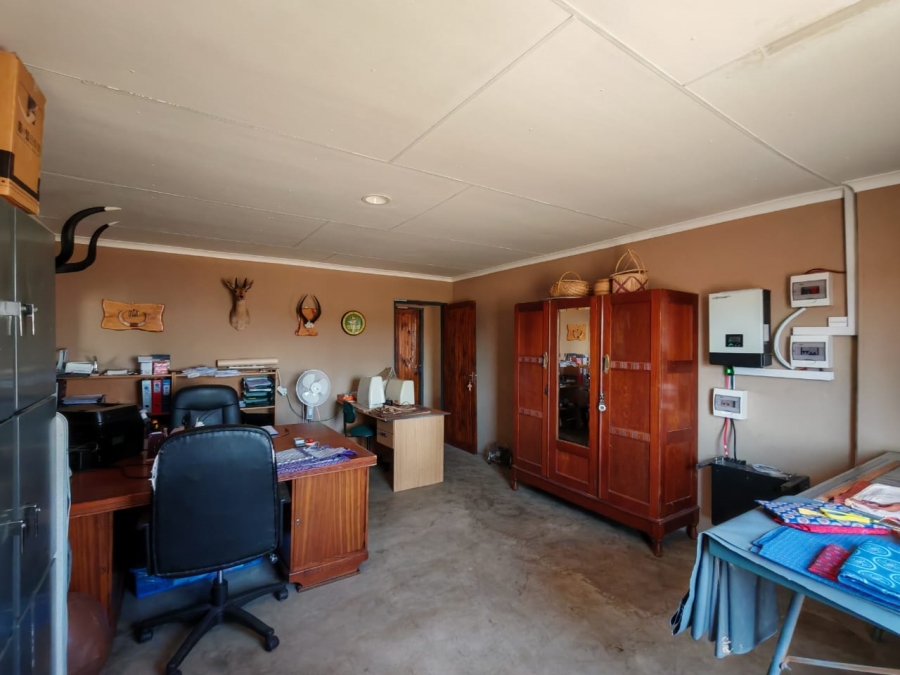 4 Bedroom Property for Sale in Wildebeestfontein A H Limpopo