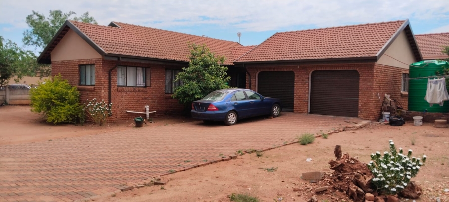 3 Bedroom Property for Sale in Flora Park Limpopo