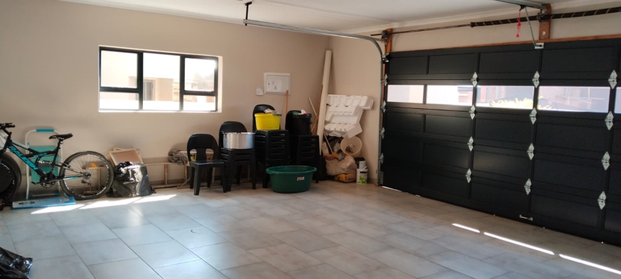 5 Bedroom Property for Sale in Bendor Limpopo