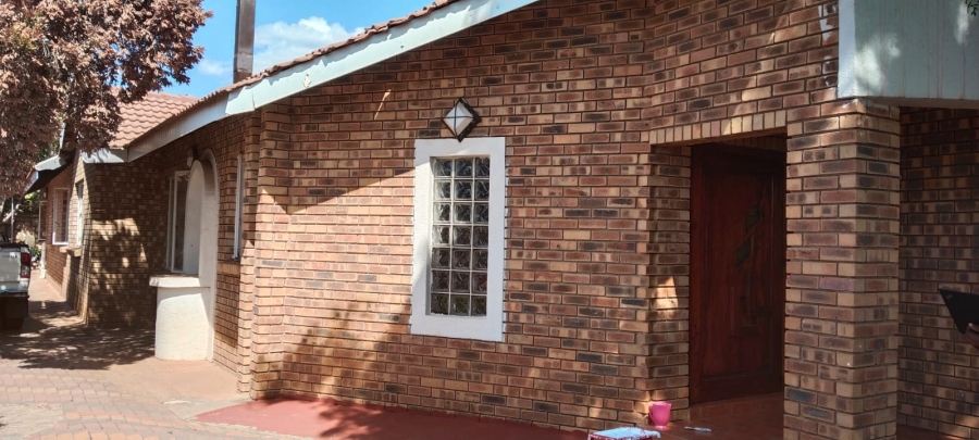 4 Bedroom Property for Sale in Flora Park Limpopo