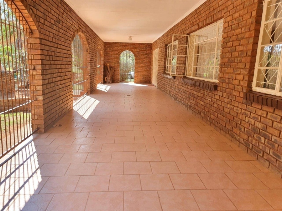 To Let 4 Bedroom Property for Rent in Modimolle Limpopo