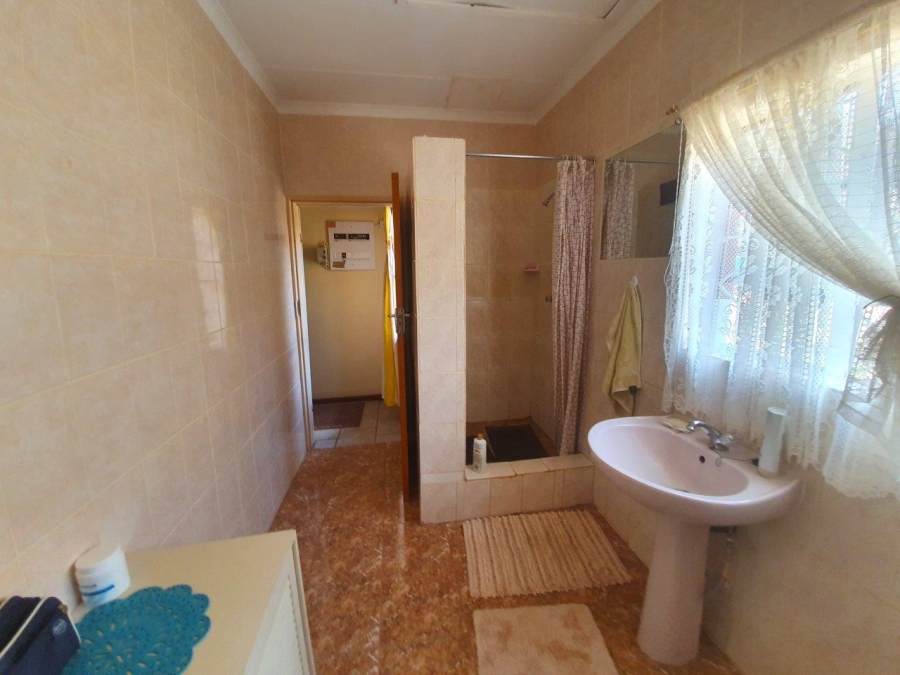 To Let 4 Bedroom Property for Rent in Modimolle Limpopo