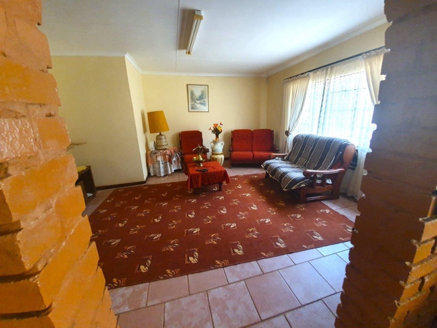 To Let 4 Bedroom Property for Rent in Modimolle Limpopo