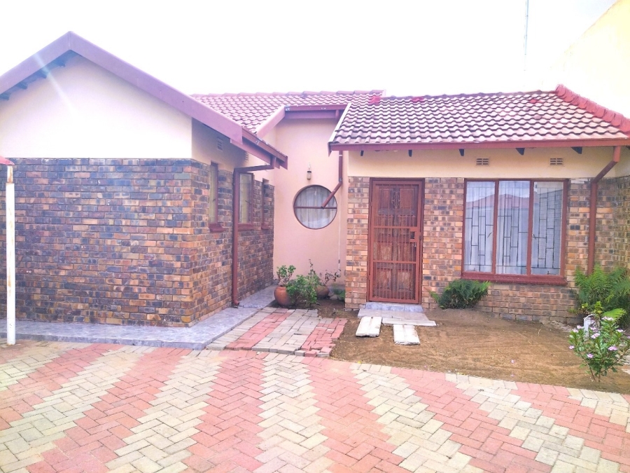 3 Bedroom Property for Sale in Seshego D Limpopo