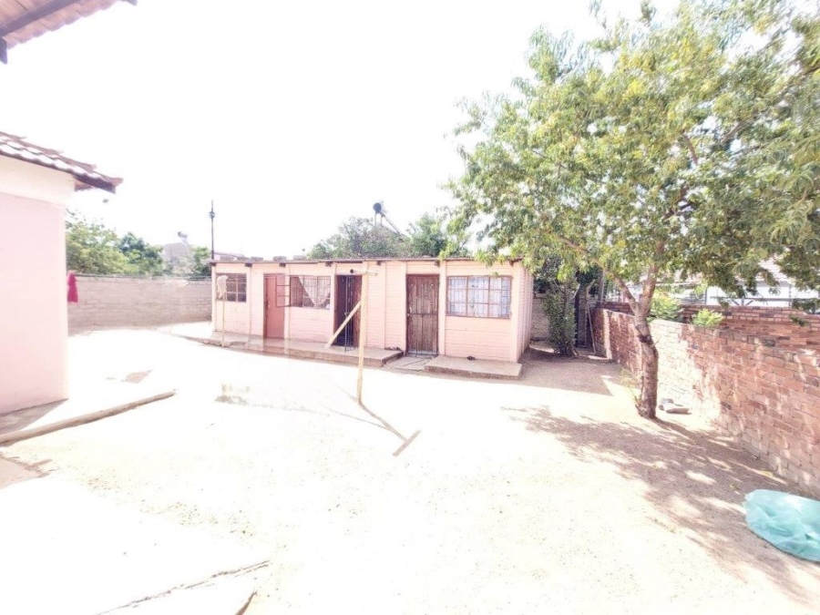 3 Bedroom Property for Sale in Seshego H Limpopo