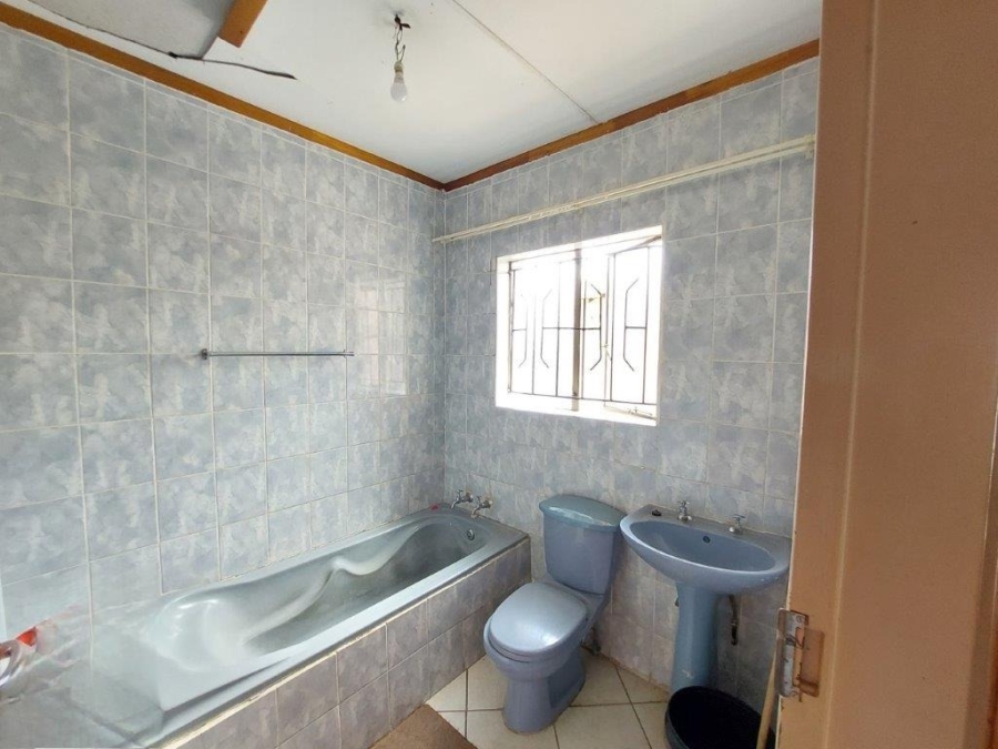 3 Bedroom Property for Sale in Seshego H Limpopo