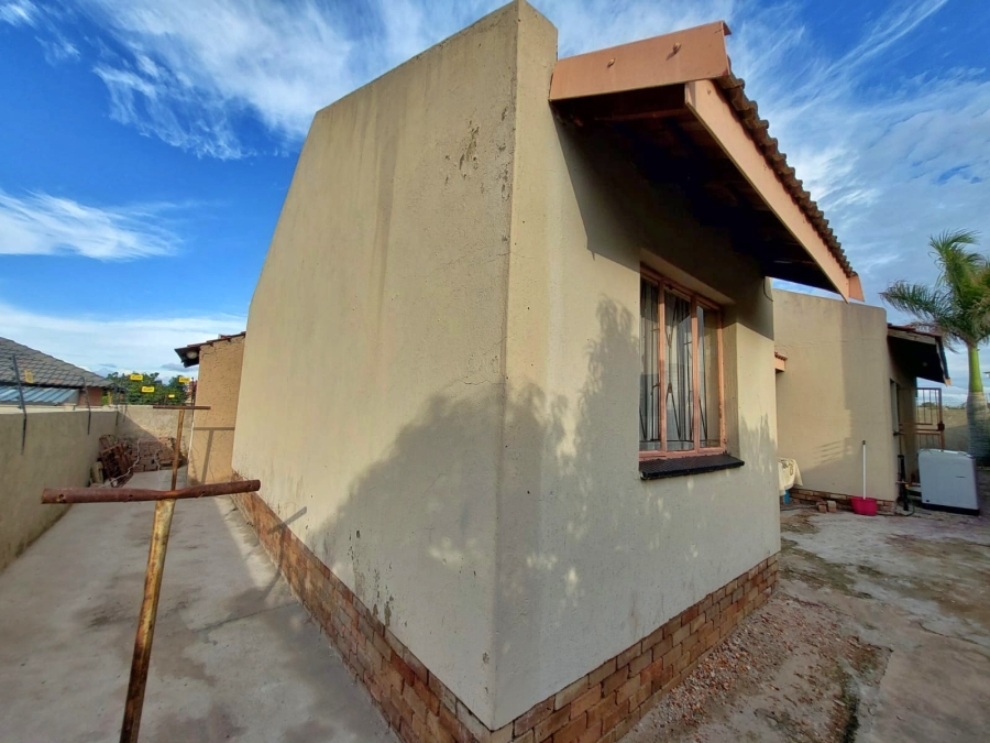 3 Bedroom Property for Sale in African Jewel Limpopo