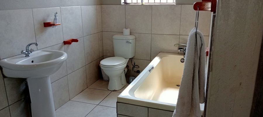 3 Bedroom Property for Sale in Mahlasedi Park Limpopo