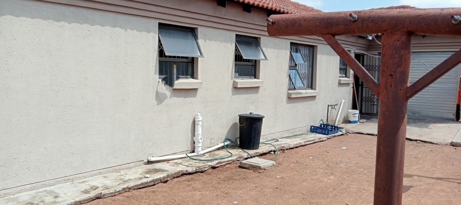 3 Bedroom Property for Sale in Mahlasedi Park Limpopo