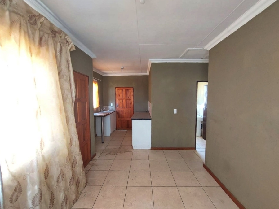 2 Bedroom Property for Sale in Mahlasedi Park Limpopo