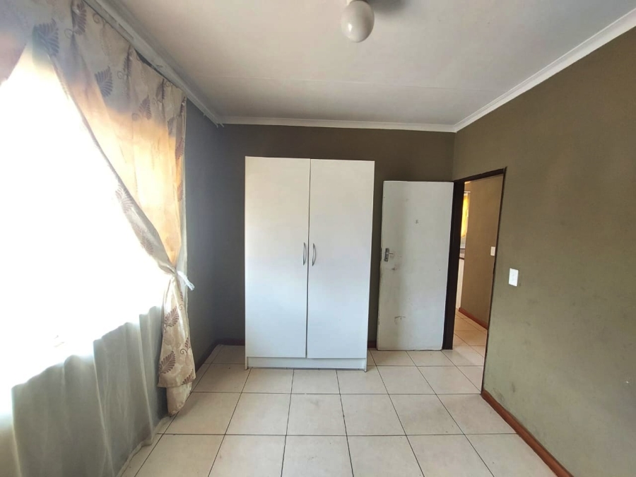 2 Bedroom Property for Sale in Mahlasedi Park Limpopo