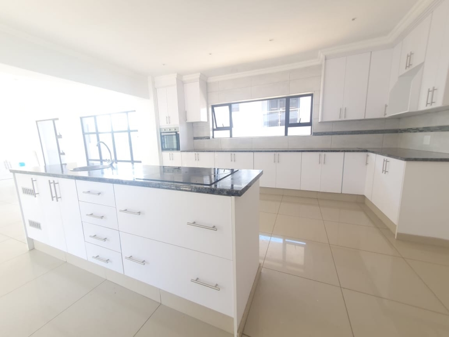 5 Bedroom Property for Sale in Woodhill Estate Limpopo