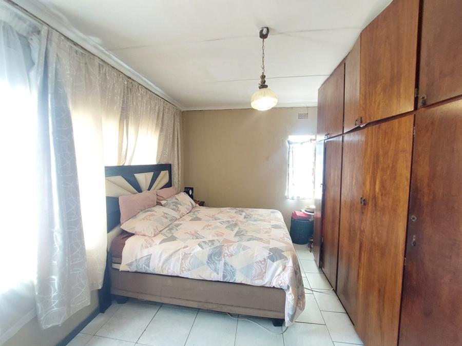 5 Bedroom Property for Sale in Seshego Limpopo