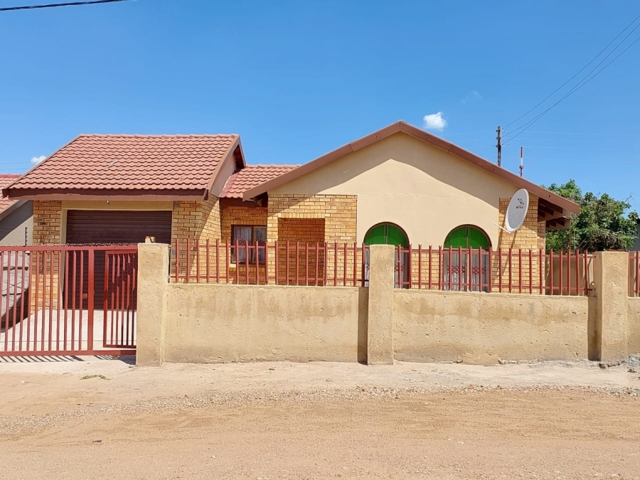 3 Bedroom Property for Sale in Seshego H Limpopo