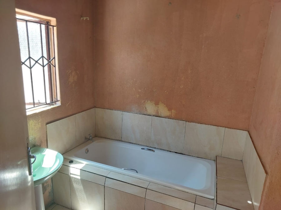 3 Bedroom Property for Sale in Seshego H Limpopo