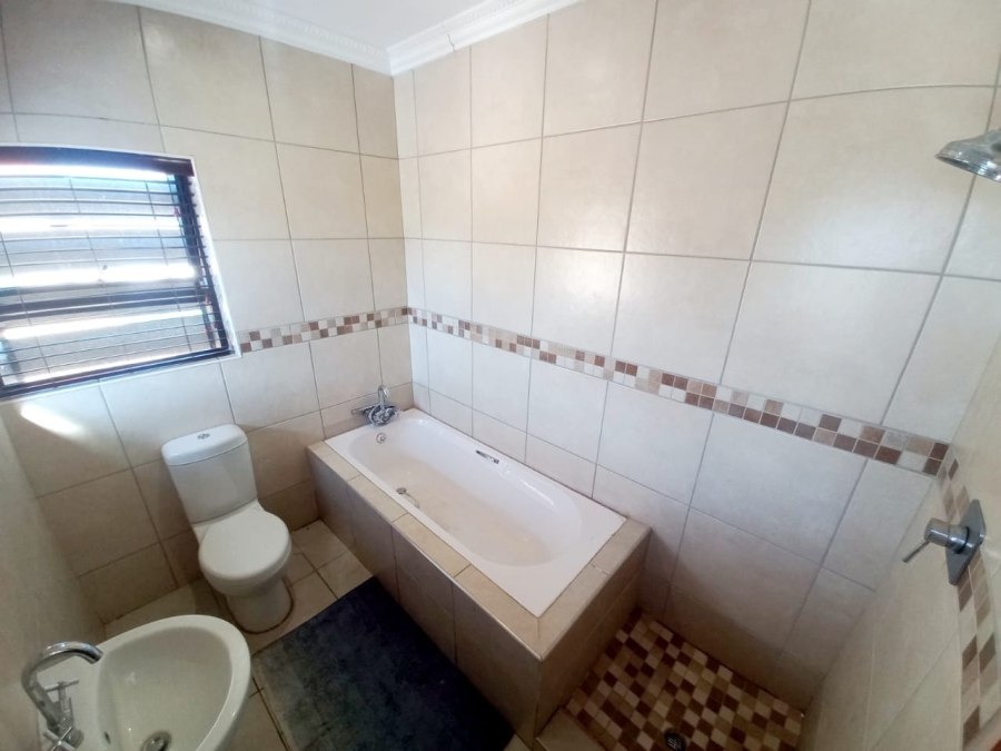 4 Bedroom Property for Sale in Thornhill Limpopo