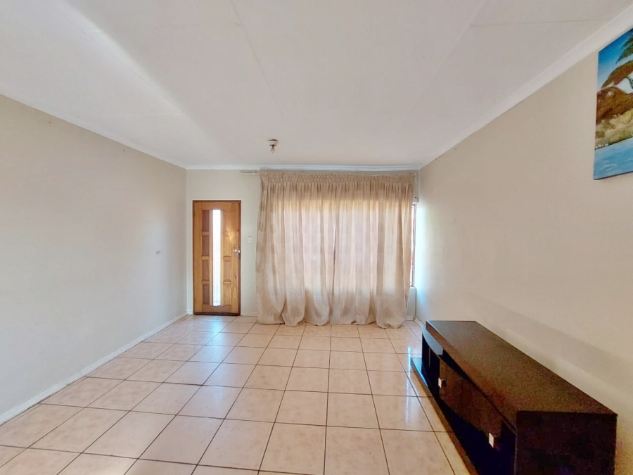 3 Bedroom Property for Sale in Westenburg Limpopo