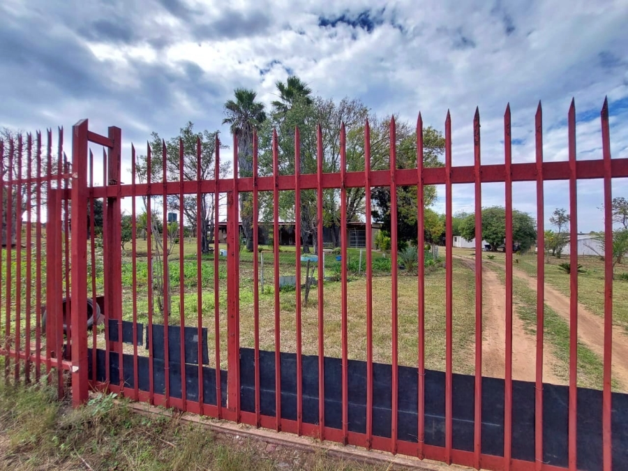 5 Bedroom Property for Sale in Polokwane Rural Limpopo