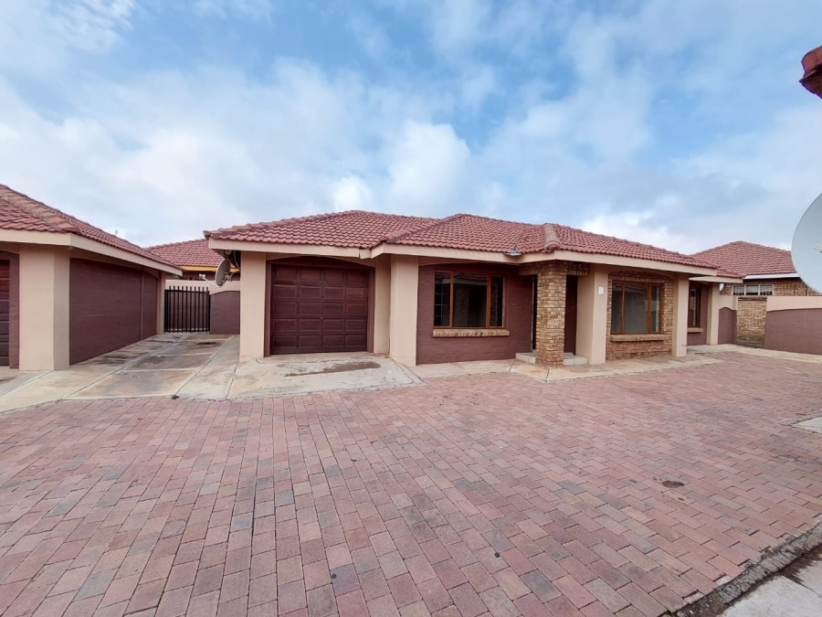 3 Bedroom Property for Sale in Bendor Limpopo