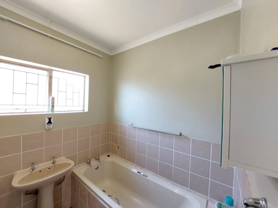 3 Bedroom Property for Sale in African Jewel Limpopo