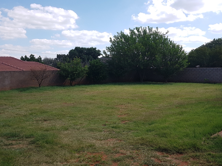 3 Bedroom Property for Sale in Fauna Park Limpopo