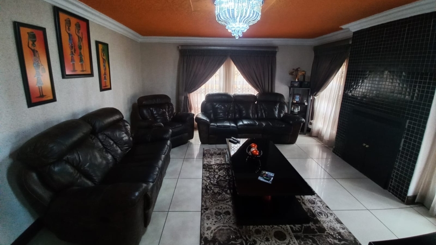 5 Bedroom Property for Sale in Serala View Limpopo