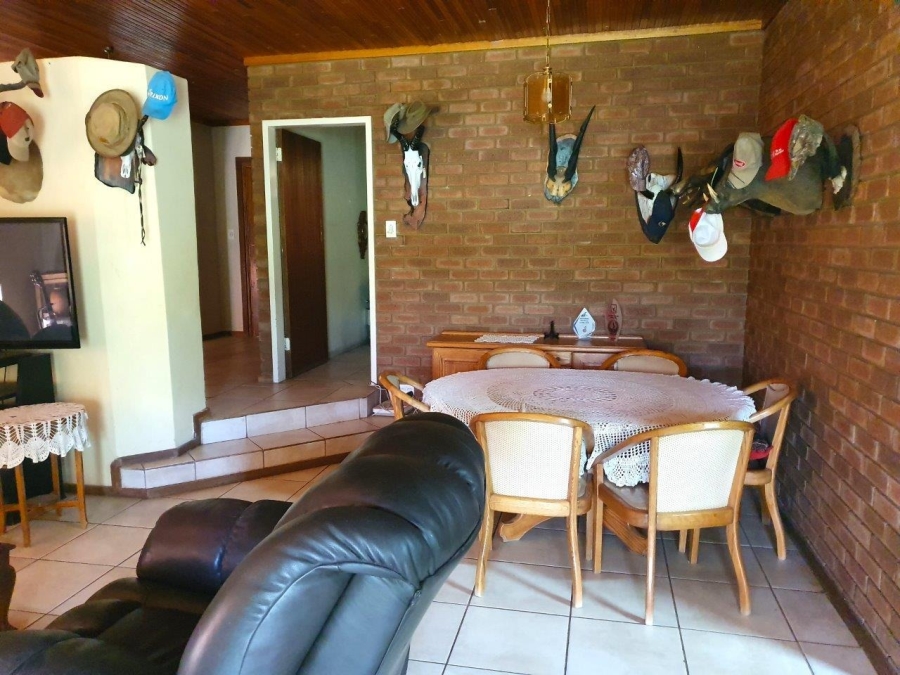 To Let 4 Bedroom Property for Rent in Modimolle Rural Limpopo