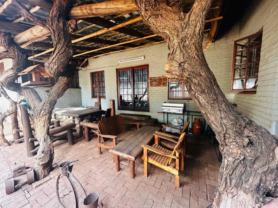 5 Bedroom Property for Sale in Trim Park Limpopo