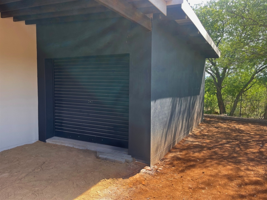 2 Bedroom Property for Sale in Hoedspruit Limpopo