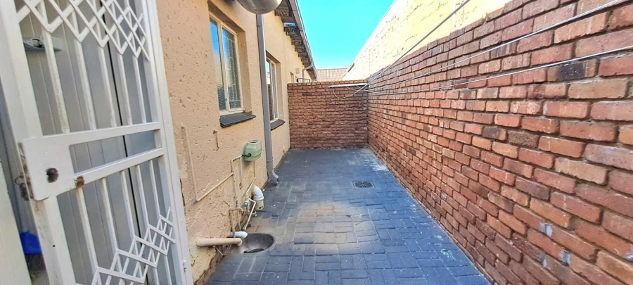 2 Bedroom Property for Sale in Penina Park Limpopo