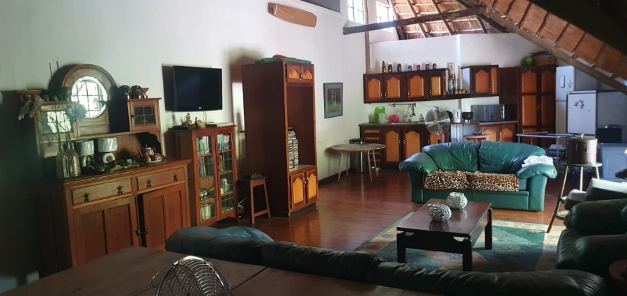 6 Bedroom Property for Sale in Marble Hall Limpopo