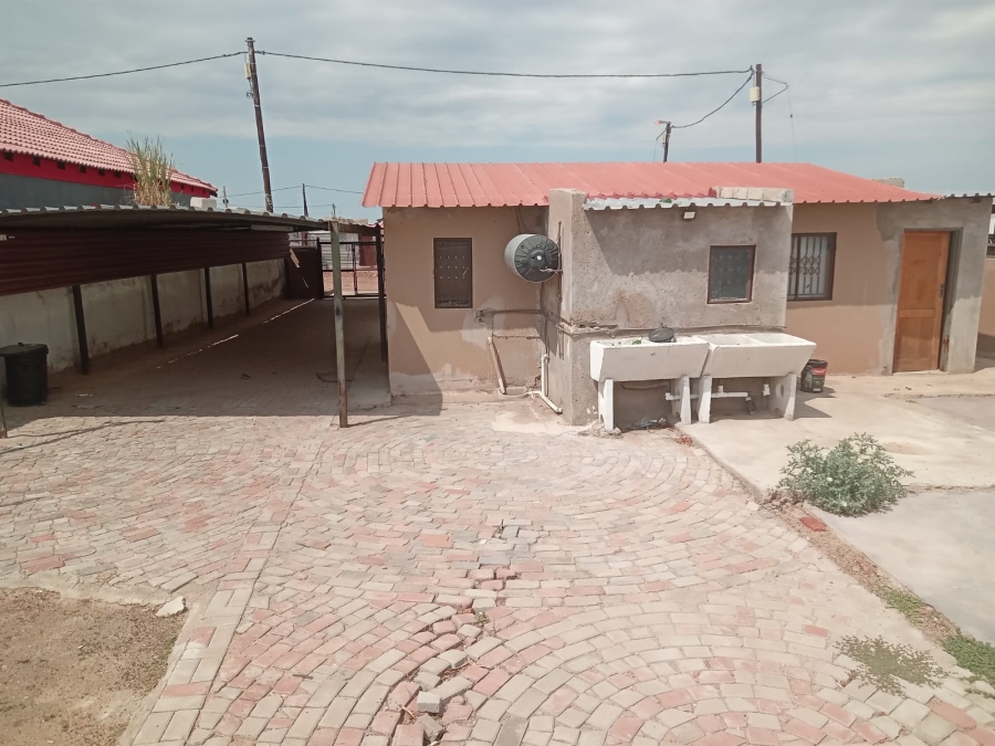 2 Bedroom Property for Sale in Seshego 9H Limpopo