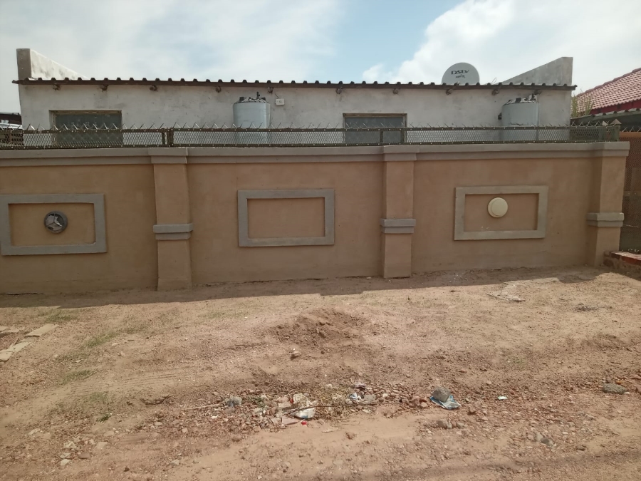 2 Bedroom Property for Sale in Seshego 9H Limpopo