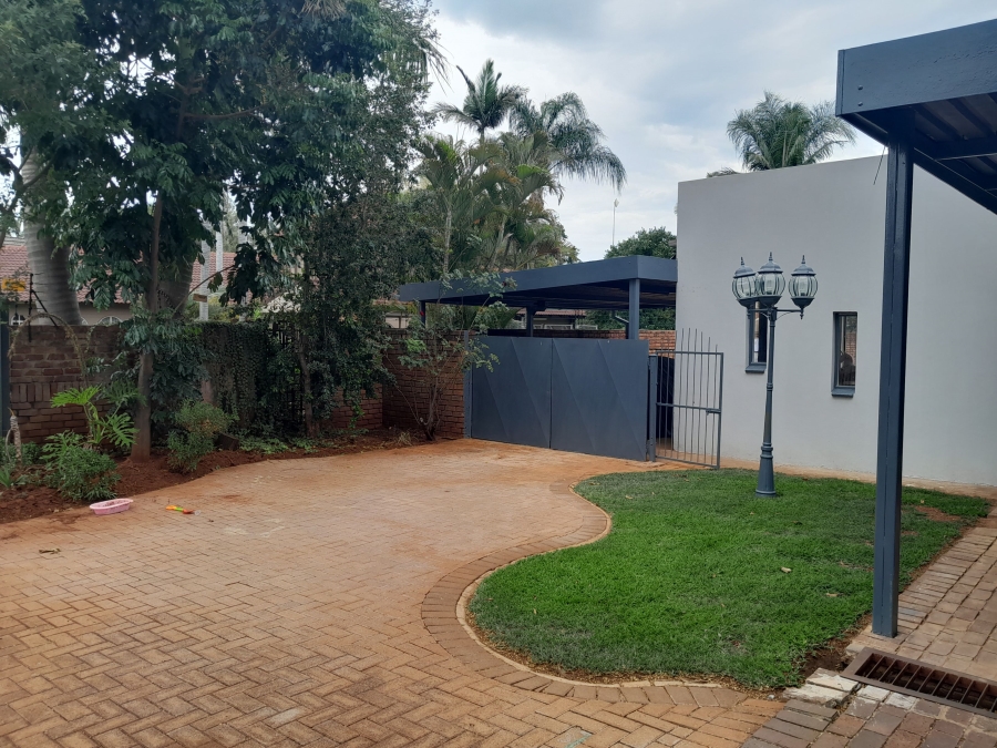 4 Bedroom Property for Sale in Chroompark Limpopo