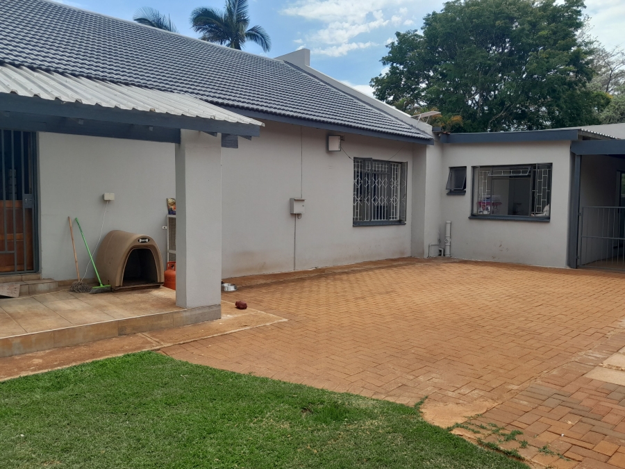 4 Bedroom Property for Sale in Chroompark Limpopo