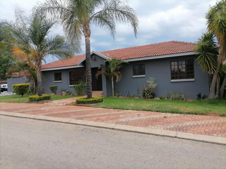 3 Bedroom Property for Sale in Acasia Estate Limpopo