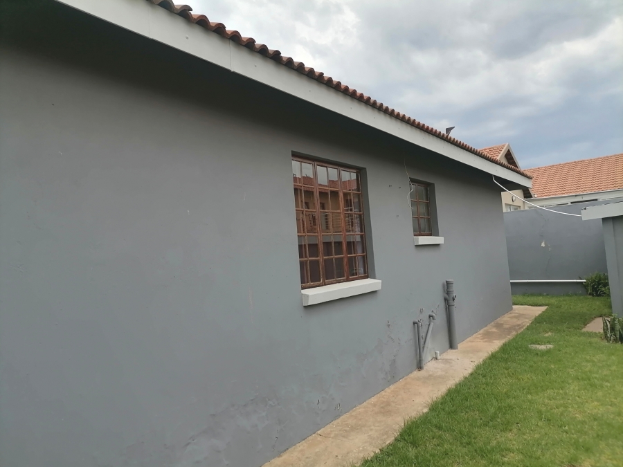 3 Bedroom Property for Sale in Acasia Estate Limpopo