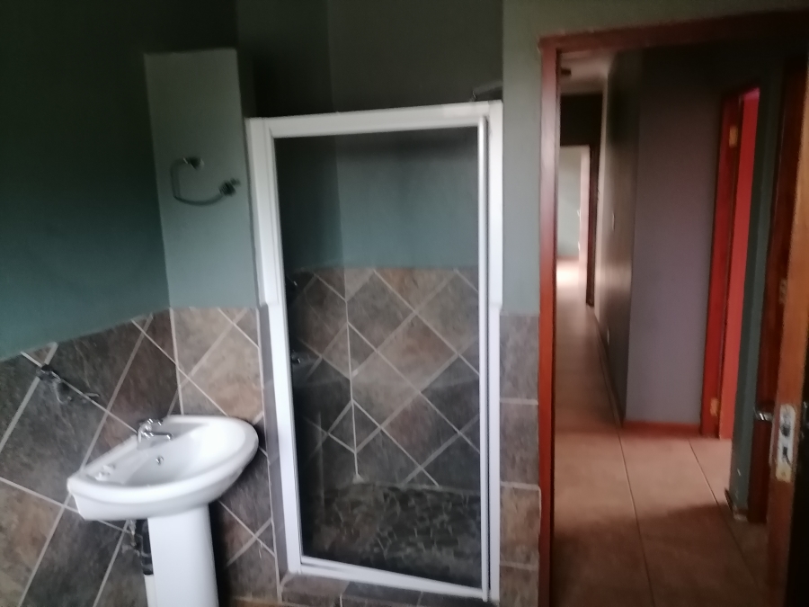 3 Bedroom Property for Sale in Acasia Estate Limpopo