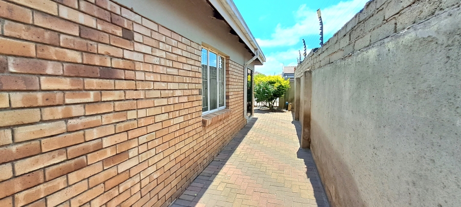 3 Bedroom Property for Sale in Bendor Limpopo