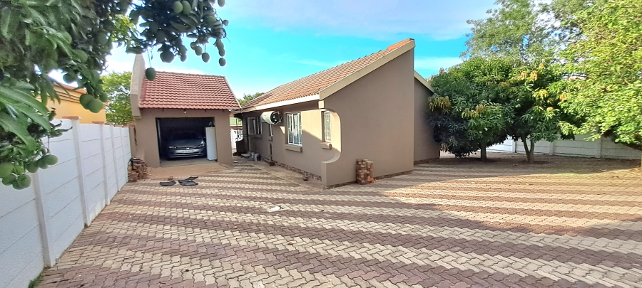 3 Bedroom Property for Sale in Bendor Limpopo