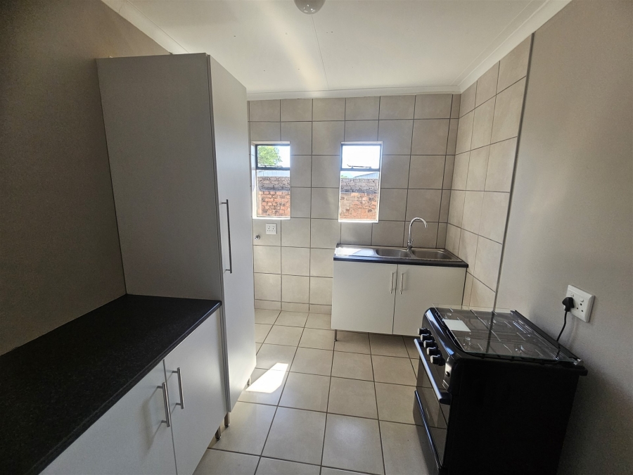 To Let 1 Bedroom Property for Rent in Hoedspruit Limpopo