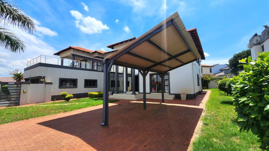 6 Bedroom Property for Sale in Bendor Limpopo