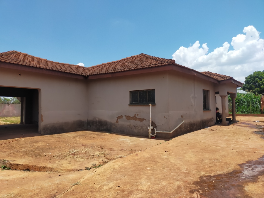 4 Bedroom Property for Sale in Tshisahulu Limpopo