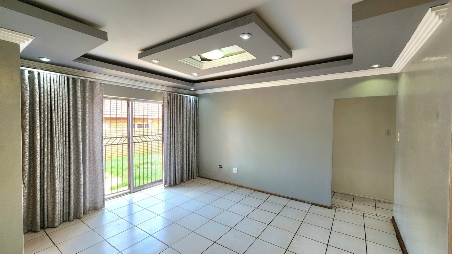 To Let 3 Bedroom Property for Rent in Bendor Limpopo