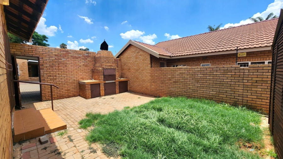 To Let 3 Bedroom Property for Rent in Bendor Limpopo