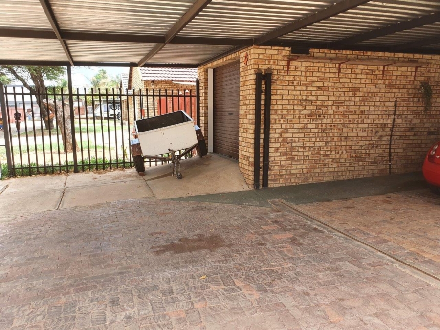 2 Bedroom Property for Sale in Modimolle Limpopo