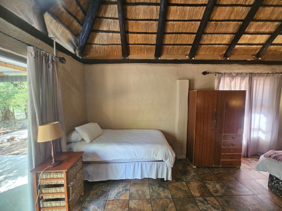 1 Bedroom Property for Sale in Ndlovumzi Limpopo