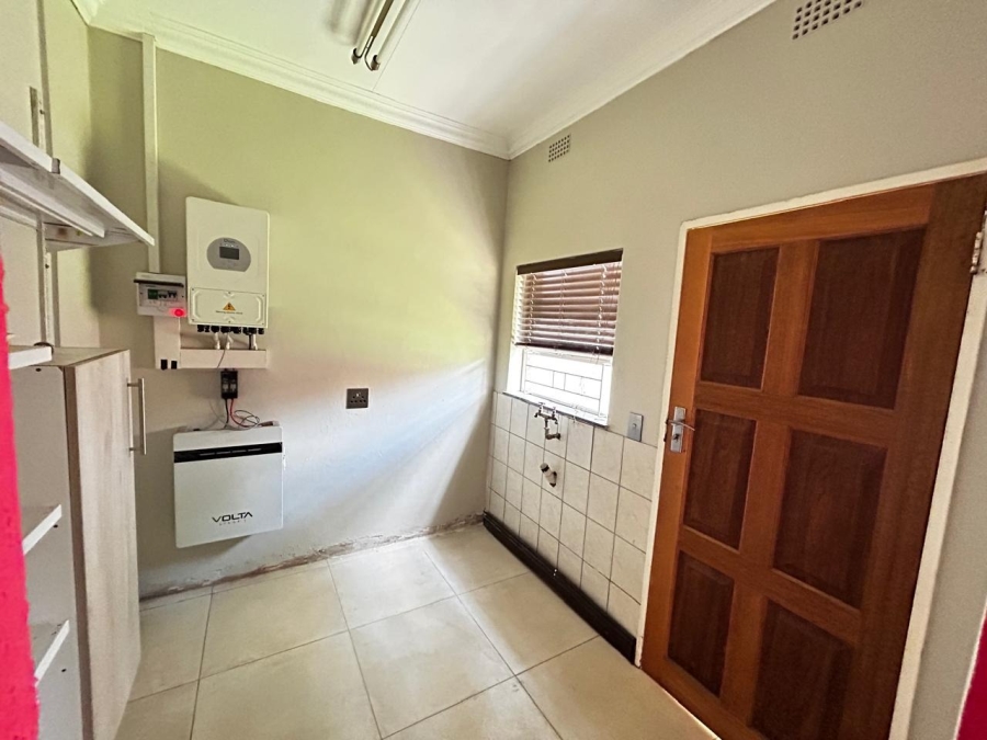 To Let 4 Bedroom Property for Rent in Chroompark Limpopo