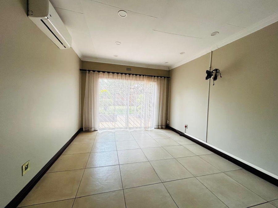 To Let 4 Bedroom Property for Rent in Chroompark Limpopo