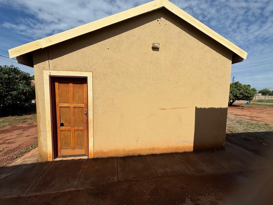 2 Bedroom Property for Sale in Mahwelereng Zone B Limpopo